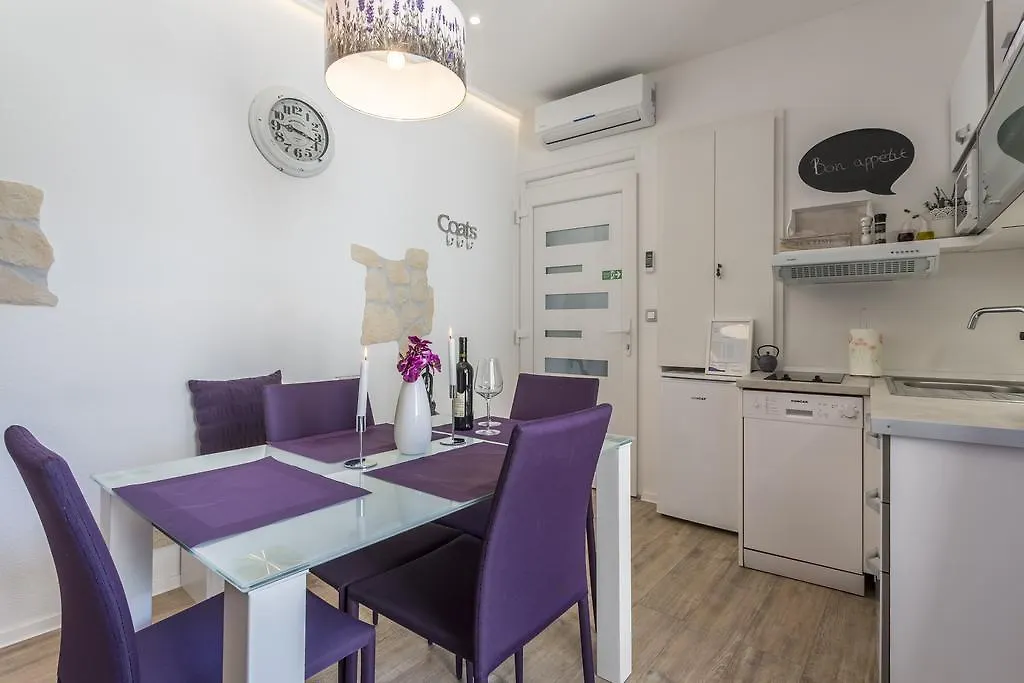 Apartments Lavanda & Rozmarin Σπλιτ